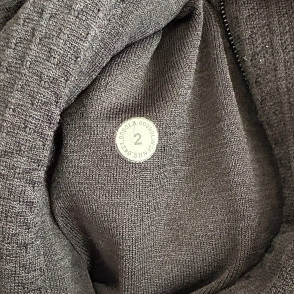 Lululemon engineered warmth half zip women’s Size 2 - Picture 4 of 8